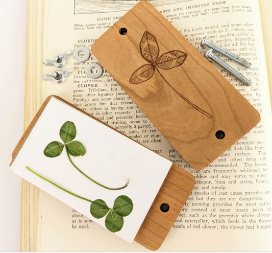 Pocket Sized Flower Press With Clover Design: Maple