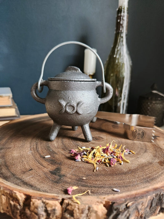 Triple Moon Mini Cast Iron Cauldron 3.5 inch with Lid